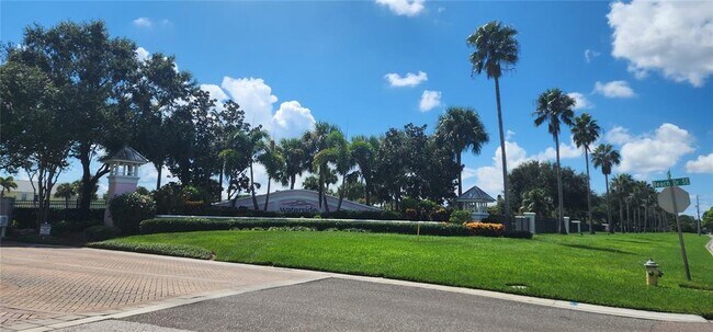 Building Photo - 5215 Coquina Key Dr SE