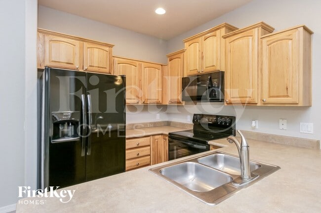 Building Photo - 113 N Warren St