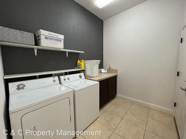 Building Photo - 3 br, 2 bath House - 5967 E Via Peccio Drive