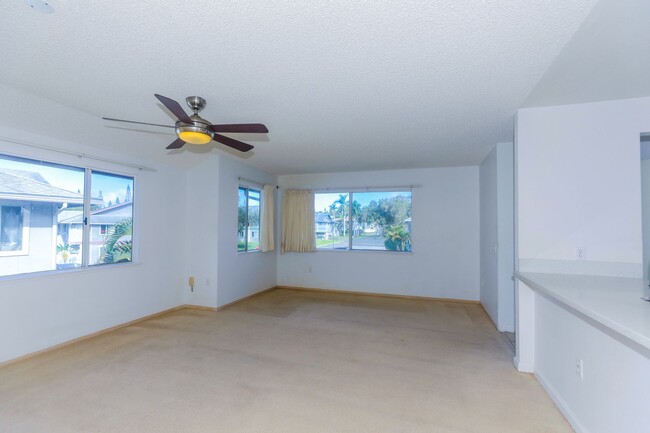 Building Photo - Hillsdale4 Mililani Mauka Town House- Upst...