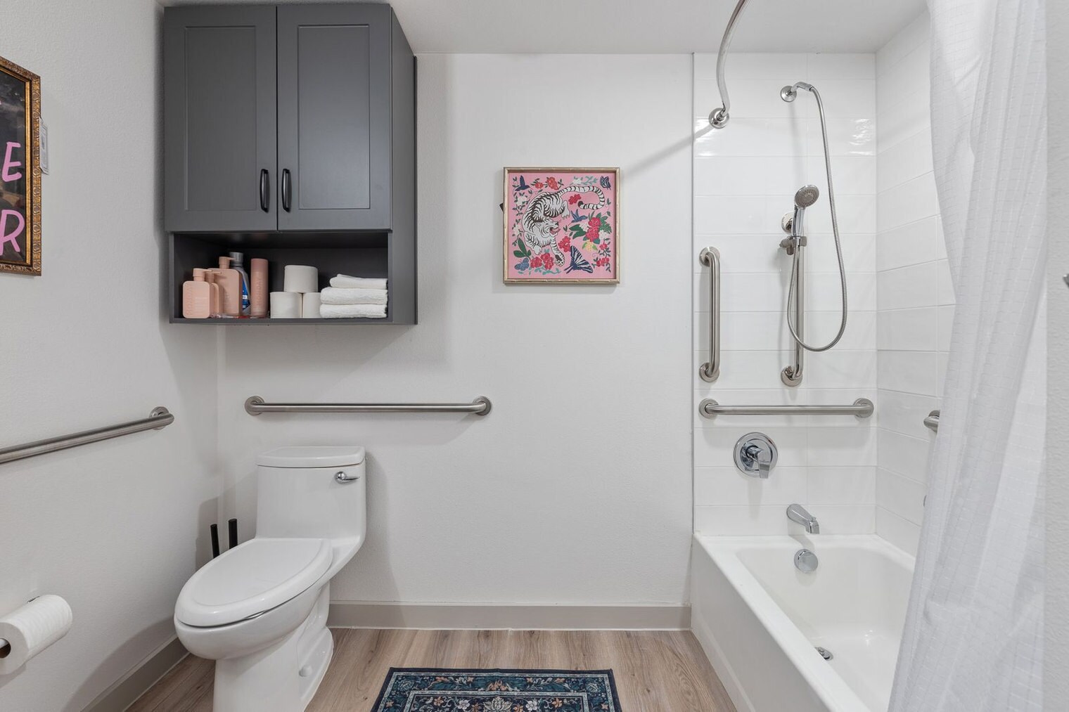 Building Photo - 1301 Leah Ave