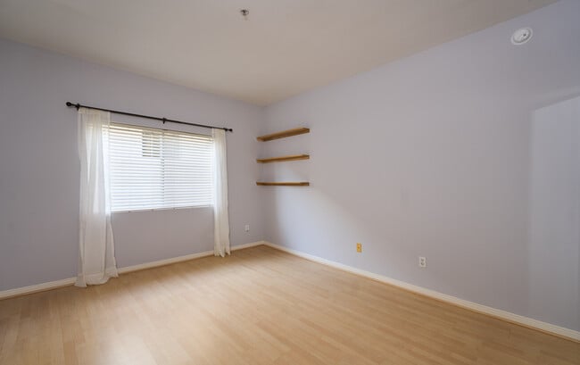 Guest BR 13 x 12 - 12060 Hoffman St