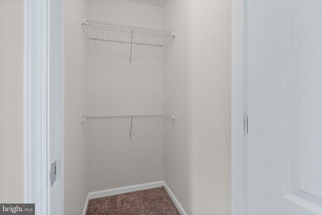 Building Photo - 1706 Fernwood Dr