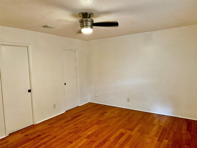 Building Photo - 7015 Pyron Way