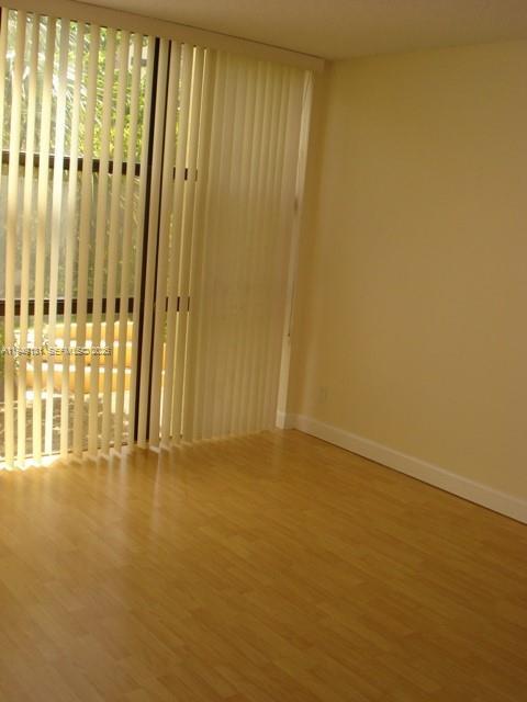 Building Photo - 17021 N Bay Rd