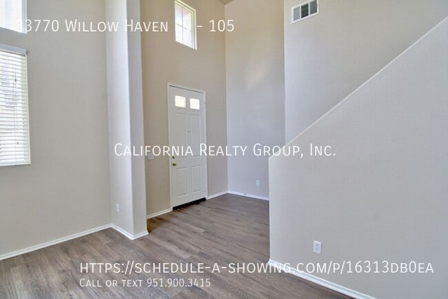 Building Photo - 33770 Willow Haven Ln