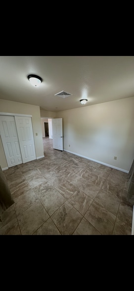 Building Photo - 301 Alamosa