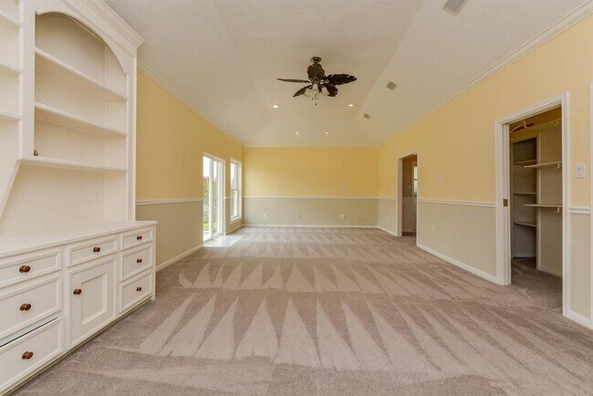 Building Photo - 1231 Creekford Cir