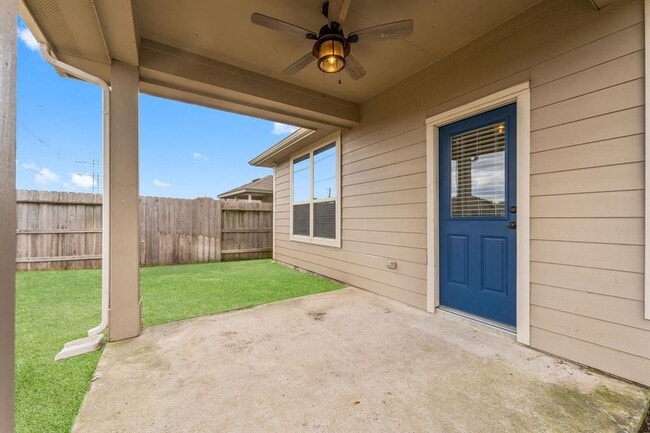 Building Photo - 4239 Green Landing Dr