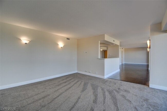 Building Photo - 3111 Bel Air Dr