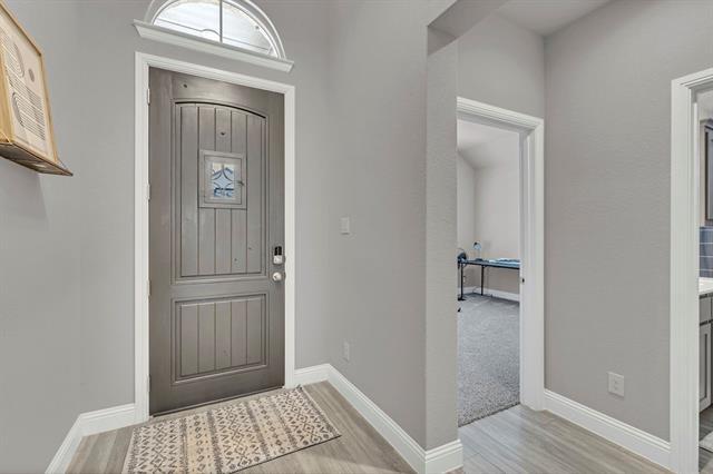 Building Photo - 1000 Westwood Ln