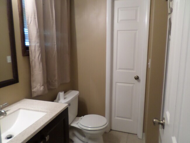 Building Photo - SHORT TERM LEASE ONLY