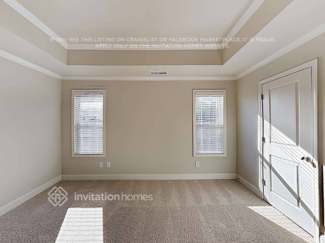 Building Photo - 1670 Riverpark Dr SE