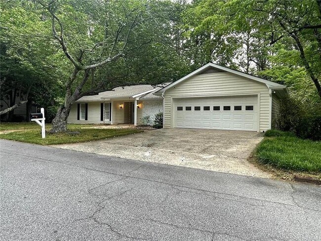 Building Photo - 160 Boxelder Ln