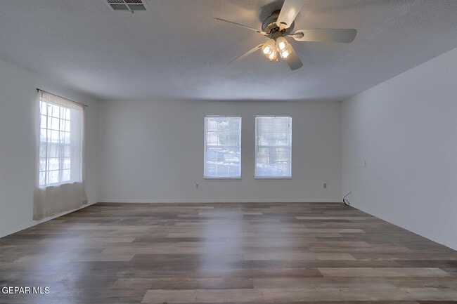 Building Photo - 1141 Ranger St