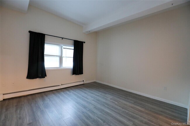 Building Photo - 1116 NY-28