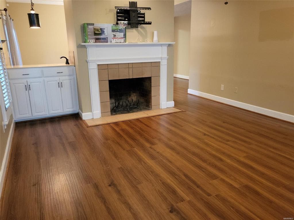 Building Photo - 1516 Charleton Dr