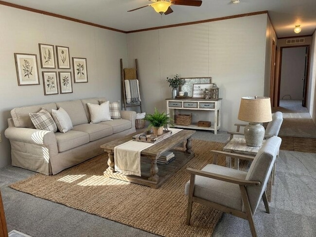 Building Photo - 2131 Windover Dr