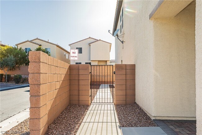 Building Photo - 971 Huntington Cove Pkwy