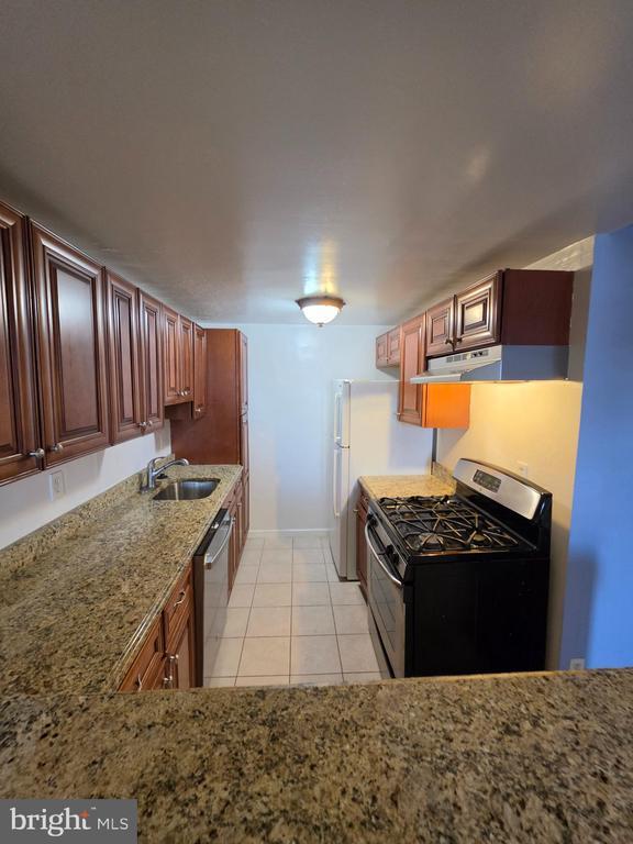 Building Photo - 4600 Duke St