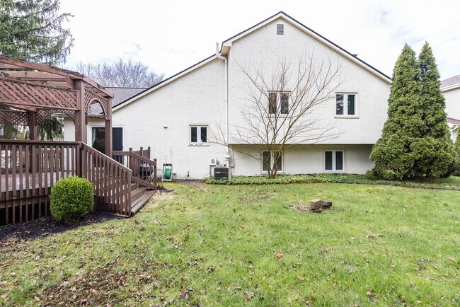 Building Photo - 5334 Tara Hill Dr