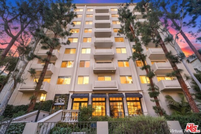 Building Photo - 435 N Oakhurst Dr