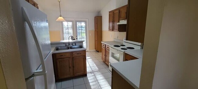 Building Photo - Single Family Home in Village 3 Poinciana