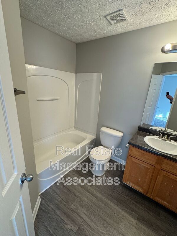 Building Photo - 1755 Carrington Dr