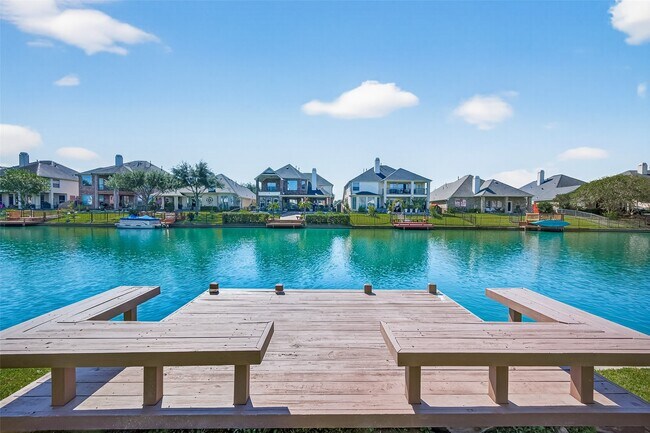 Building Photo - 17827 Harbour Bridge Point Dr