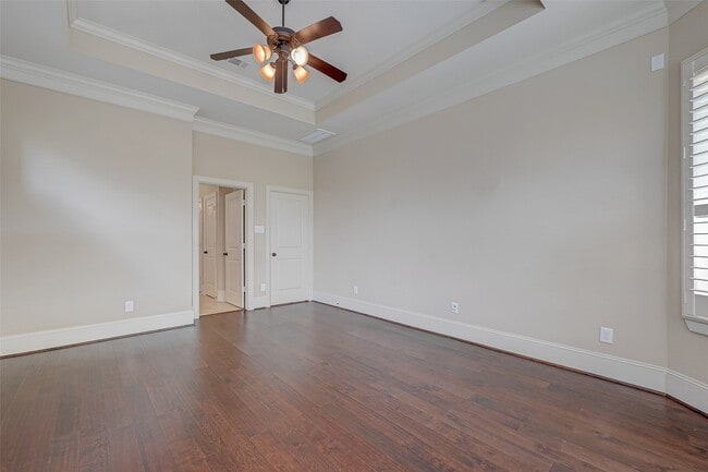 Building Photo - 10323 Hatcher Dr