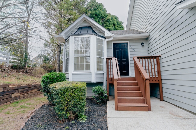 Building Photo - 1195 Kibbe Cir NW