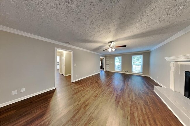 Building Photo - 141 Orchard Dr