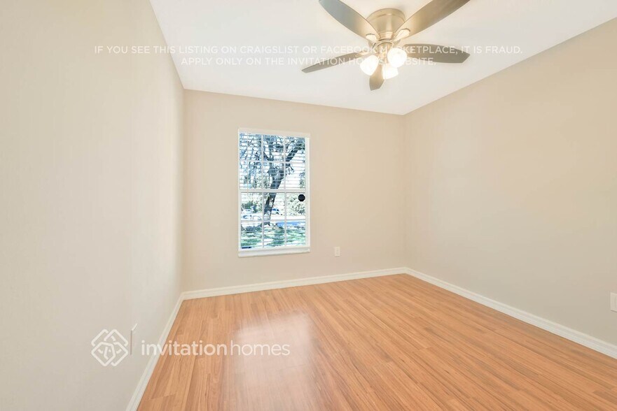 Building Photo - 6200 Sunshine St