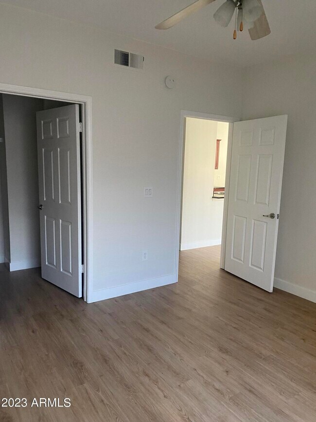 Building Photo - 7009 E Acoma Dr