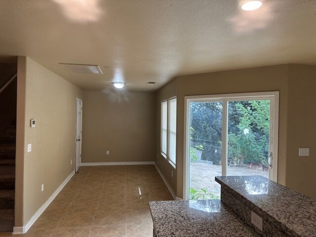 Building Photo - Modesto 3 Bedroom 2 Bathroom Home.