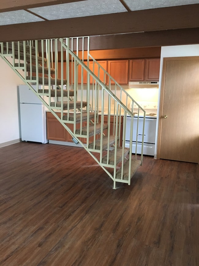 Primary Photo - 1516 Trachsel Pl
