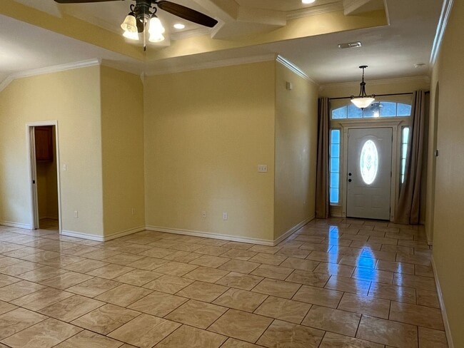 Building Photo - 2565 Sands Dr