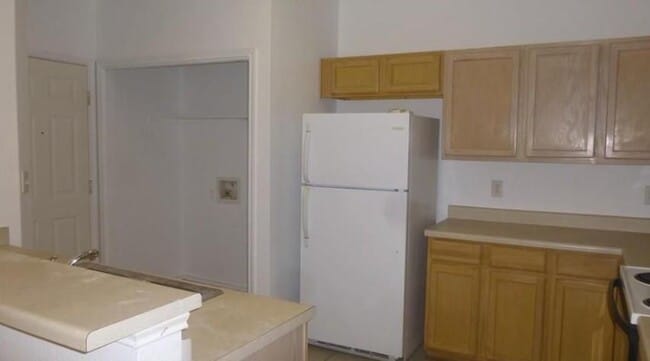 Building Photo - 501 Tablerock Cir