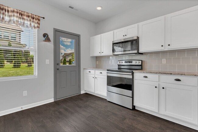 Building Photo - 1051 Lonergan Cir
