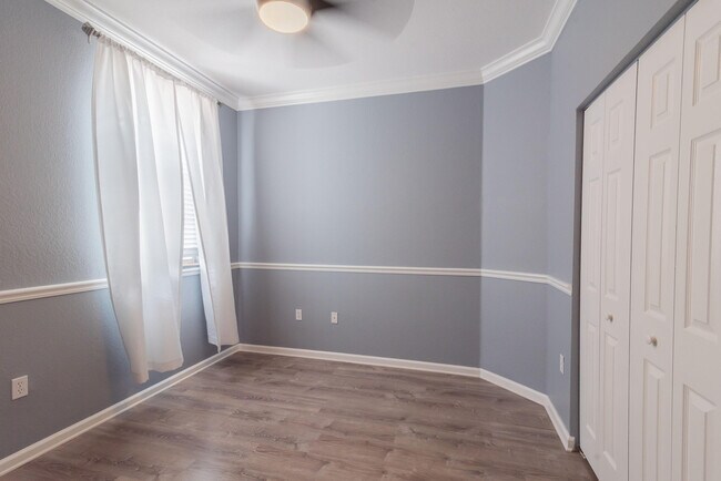 Building Photo - 7522 SW Herrington Ln