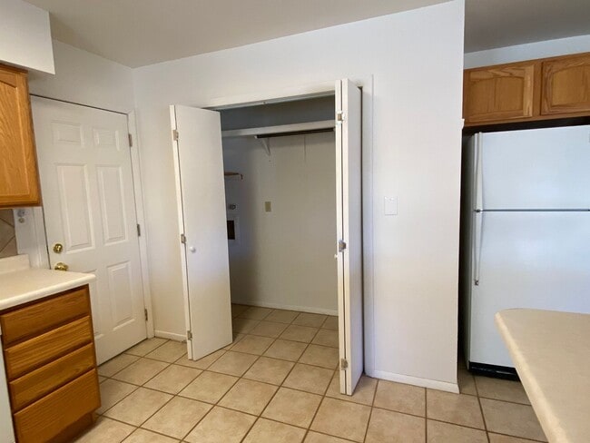 Building Photo - 1328 Woodmoor Ln