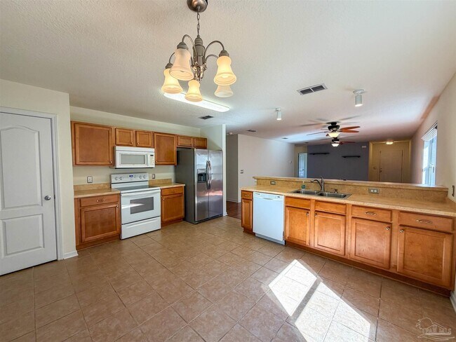 Building Photo - 10645 Senegal Dr