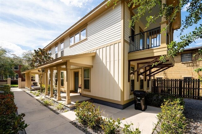 Building Photo - 711 NW 10th St