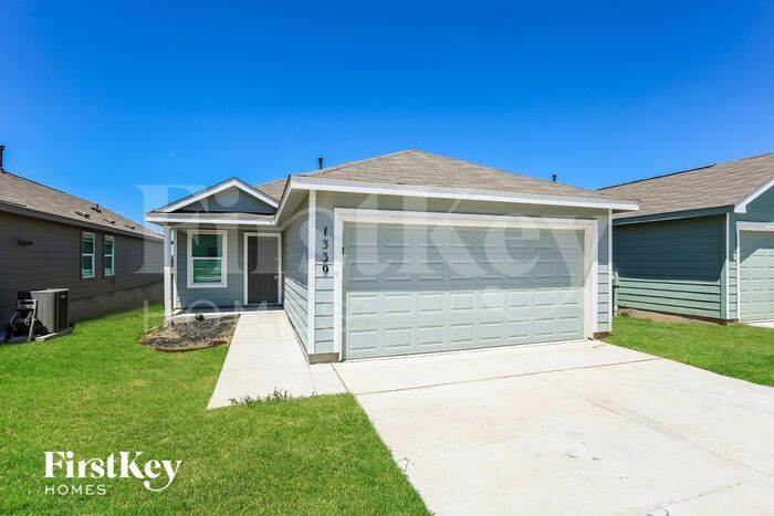 Primary Photo - 1339 White Willow