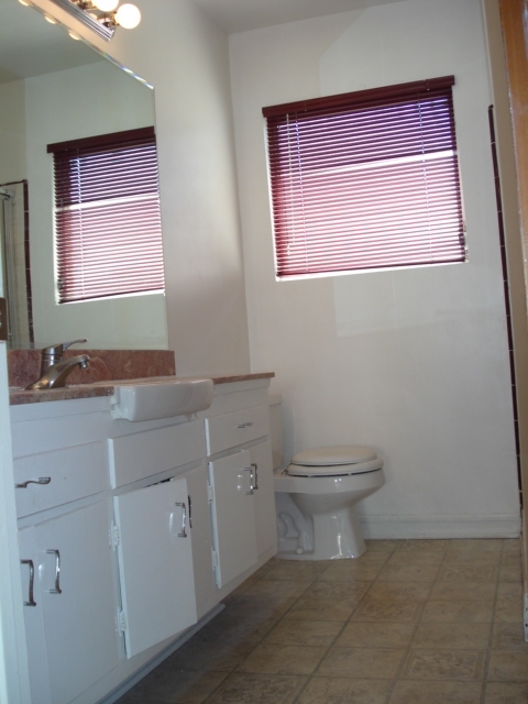 Building Photo - 8664 Chalmers Dr