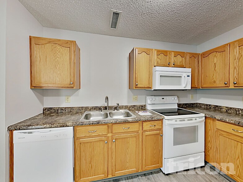Building Photo - 14674 Fawn Hollow Ln