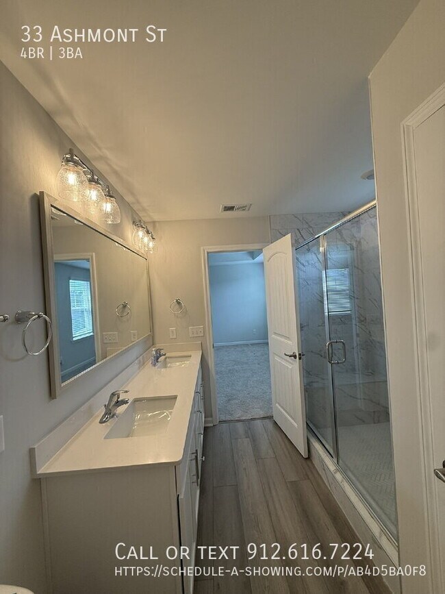 Building Photo - 33 Ashmont St