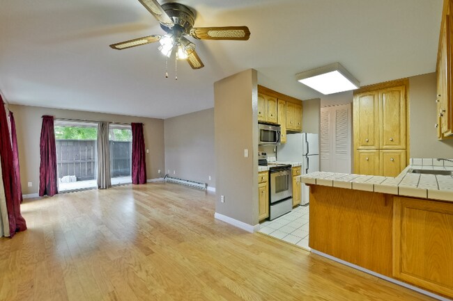 Primary Photo - 1760 Halford Ave