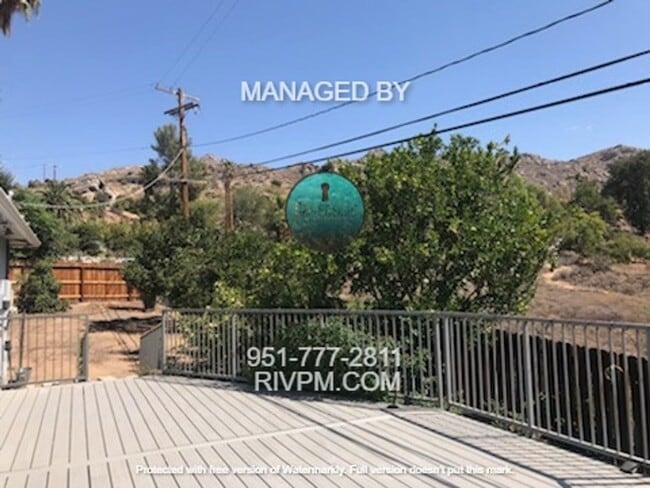 Building Photo - Nestled up against the hills with no one b...
