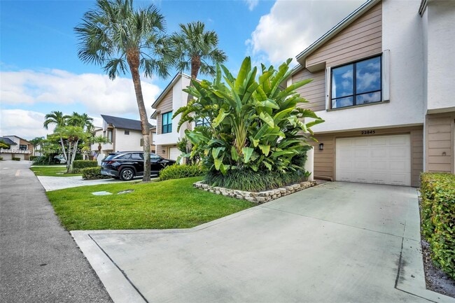 Primary Photo - 22845 Ironwedge Dr